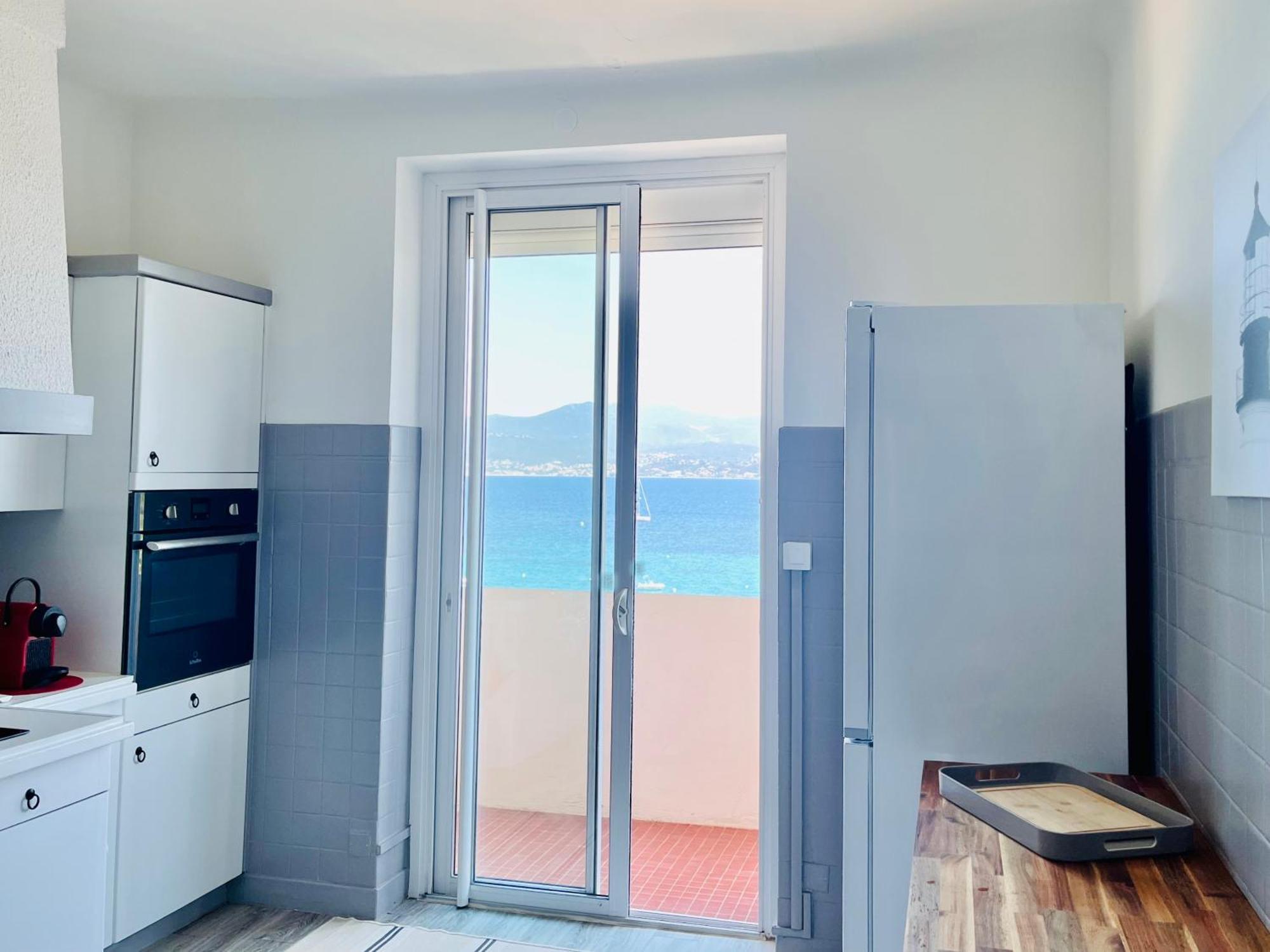 Front De Mer Beau T3 Climatise Balcon Parking Ajaccio Ajaccio  Exteriér fotografie